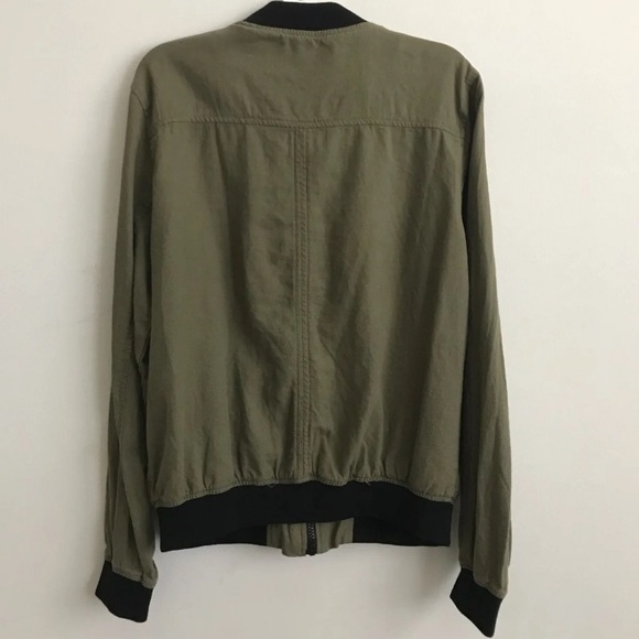 Jacket - Picture 3 of 4